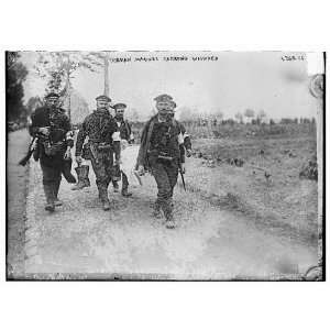  German Marines Carrying Wounded: Home & Kitchen