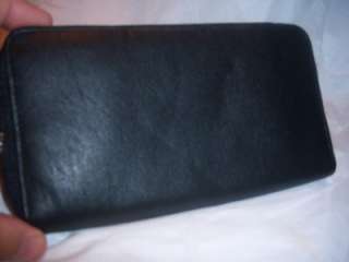 Dopp Ziparound Leather Clutch Wallet,Black  