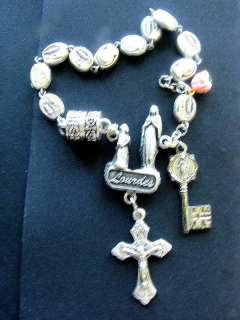 ROSARY DECADE, Vintage Religious Charm Bracelet  