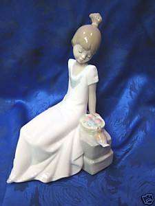 SPRING HAS COME FIGURINE NAO BY LLADRO #1430  