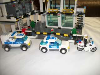   Lot 7744 Police Headquarters, 7741 Police Helicopter, 7236 Police Car