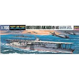   700 Akagi 2 Flight Deck Aircraft Carrier (Plastic Models): Toys
