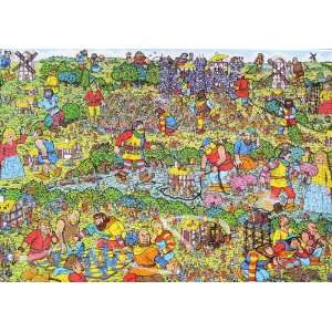    Wheres Waldo? Jigsaw Puzzle The Unfriendly Giants: Toys & Games