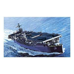  1/700 USS Belleau Wood Carrier Toys & Games