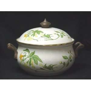   & BOCH METAL STEWPOT GERANIUM W/LID 4 QUART, 8 1/2 