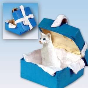   : White Oriental Shorthair Blue Gift Box Cat Ornament: Home & Kitchen