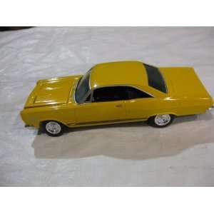   Comet Bulldog Fully Assembled Model Car In Yellow: Toys & Games