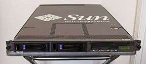 Sun Microsystems Sun Fire V20Z 2x2.4GHz 2GB RAM 2x73 HD  