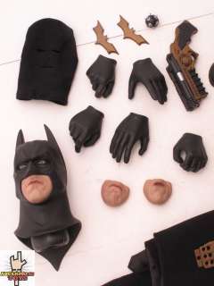 HOT TOYS 1:6 Batman Begins Bruce Wayne Figure TF 2011NR  