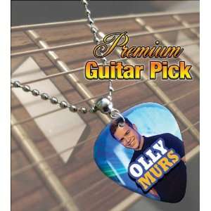  Olly Murs Premium Guitar Pick Necklace: Musical 