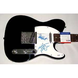  Crowded House Autographed Signed Guitar PSA/DNA COA 