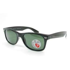 Ray Ban RB2132 New Wayfarer Sunglasses   901/58 Black (Crystal Green 