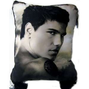 Twilight Saga New Moon Pillow Jacob 
