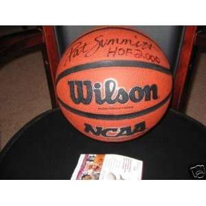 Pat Summitt Tennessee,hof Jsa/coa Signed Basketball   Autographed 