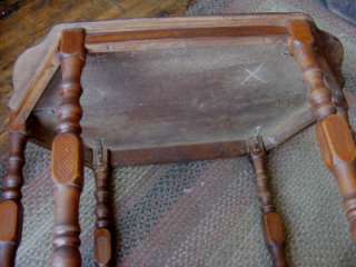 Beautiful Antique MEDIUM color WOOD 6 legged Decorative ACCENT TABLE 