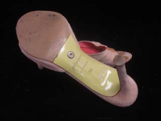 You are bidding on BOCCACCINI Mauve Suede Open Toe Slides Heels size 