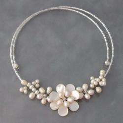 Memory Wire Flower White Pearl Cluster Wrap Necklace (3 7 mm 