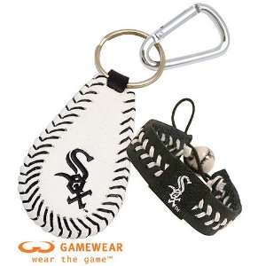  GameWear Chicago White Sox Keychain & Bracelet Combo 