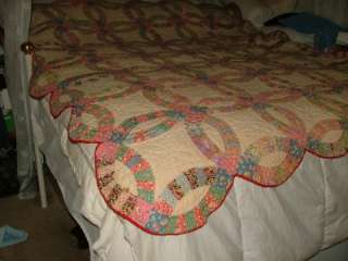   VINTAGE Classic Hand Stitched DoUBLE WeDDiNG RiNG QUILT Old Feedsacks