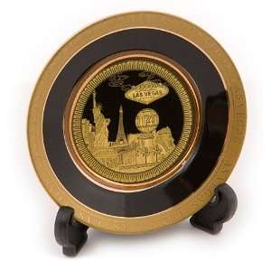   Las Vegas Commemorative Plate with Display Stand: Home & Kitchen