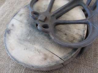   Iron & Wood Pulley > Antique Old Farm Barn Well Garden 6757  