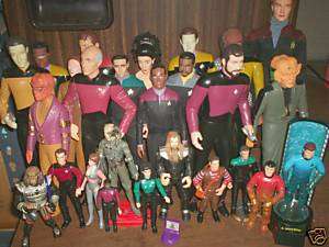 26 Star Trek Figure Lot/Vinyl Hamilton/Janeway/Q/Borg/Geordi/Data 