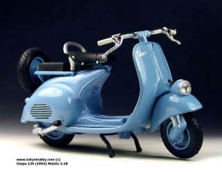 Vespa 125 (1953) 118 Maisto   very rare ligth blue   