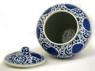 CERAMIC BLUE WHITE GINGER JAR Chinese Vase Lid Lg A  