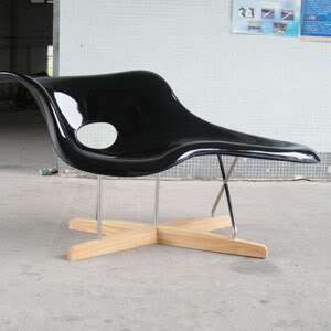 Chaise Longue black    modern retro fibreglass Eames la  