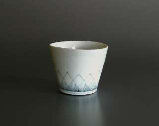 old imari blue white sometsuke porcelain cup as soba choko dipping 