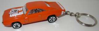 Hot Wheels Custom Key Chain 1970 Dodge Charger R/T  
