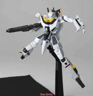 transformable valkyrie vf 1s roy focker action figure by kaiyodo