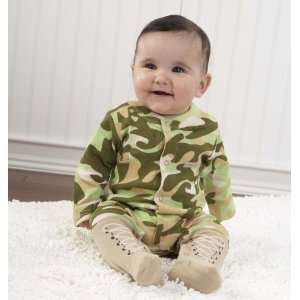   Dreamzzz Baby Camo Two Piece Layette Set in Backpack Gift Box: Baby