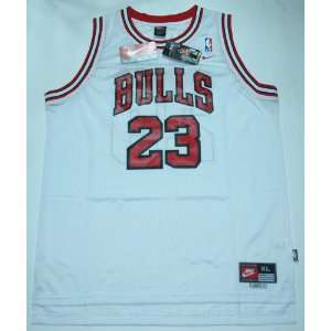  Michael Jordan #23 Chicago Bulls NBA Jersey White Size L 